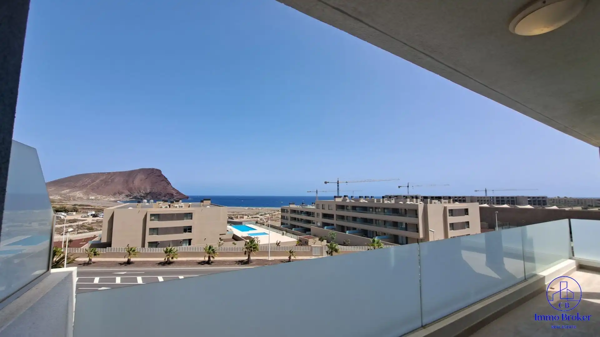 Penthouse with pool for sale in Los Abrigos, imagen 3