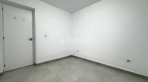 Photo 3 of Flat for sale in C. Amadeo Fernández, Villaverde Alto, Madrid Capital