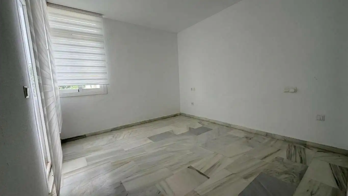 Apartamento con piscina en venta en Calahonda, imagen 13