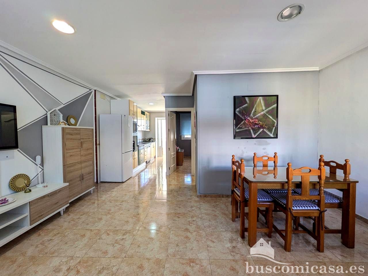 Cuina de Pis de lloguer en Linares amb Aire condicionat i Moblat