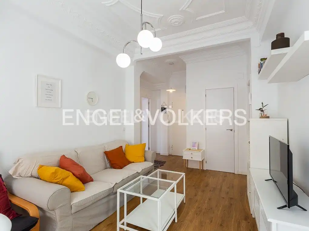 Sala d'estar de Apartament de lloguer en Valencia amb Aire condicionat, Calefacció i Moblat