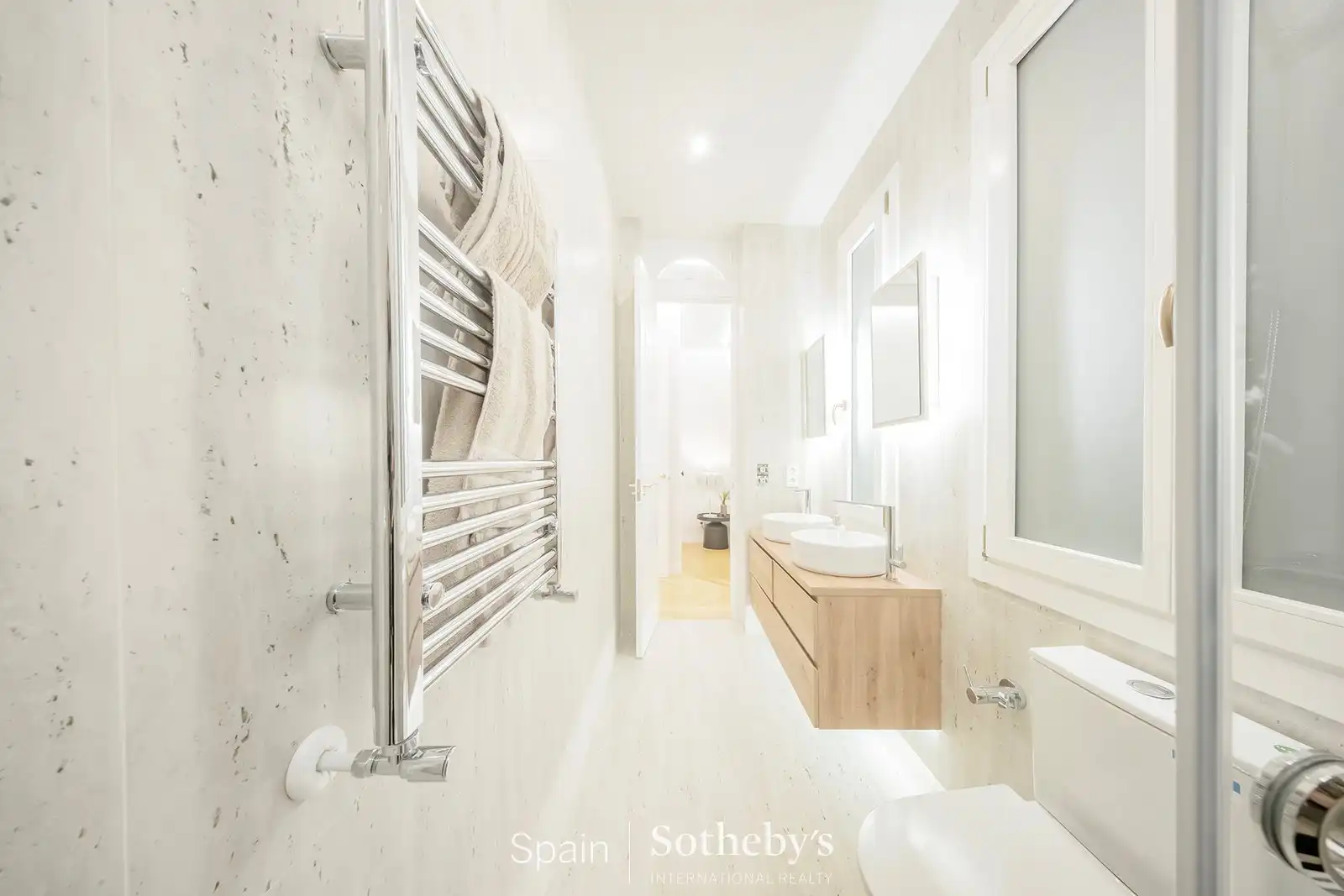 Bathroom of Apartments for sale in Madrid  with Air Conditioner and Heating