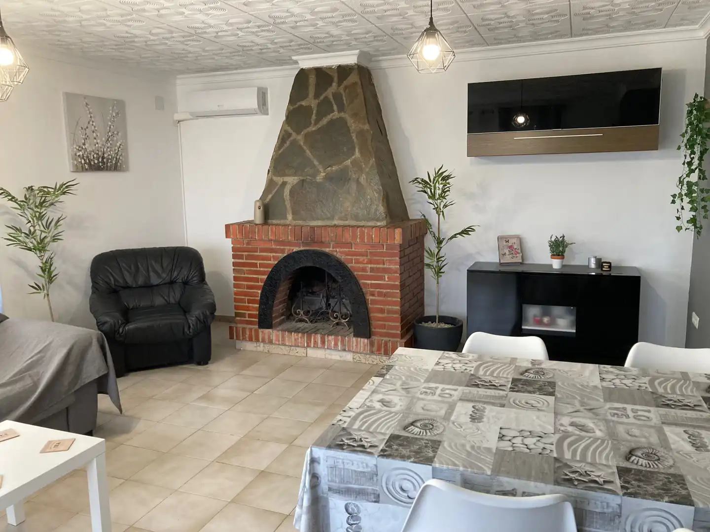 Sala d'estar de Casa o xalet de lloguer en Peñíscola / Peníscola amb Aire condicionat, Jardí privat i Terrassa