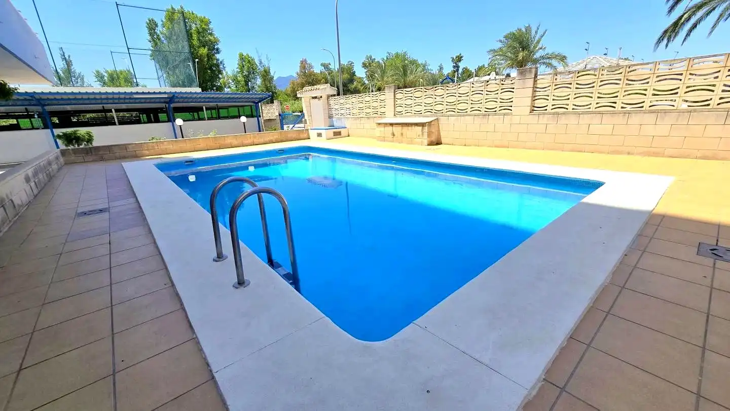 Schwimmbecken von Maisonette zum Verkauf in Gandia mit Klimaanlage, Terrasse und Abstellraum
