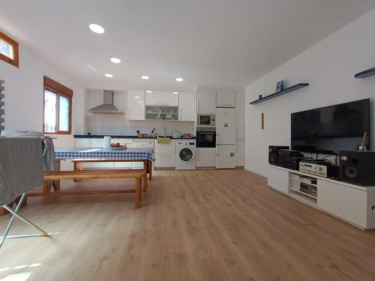 Kitchen of Commercial properties for sale in Bilbao   with Furnished