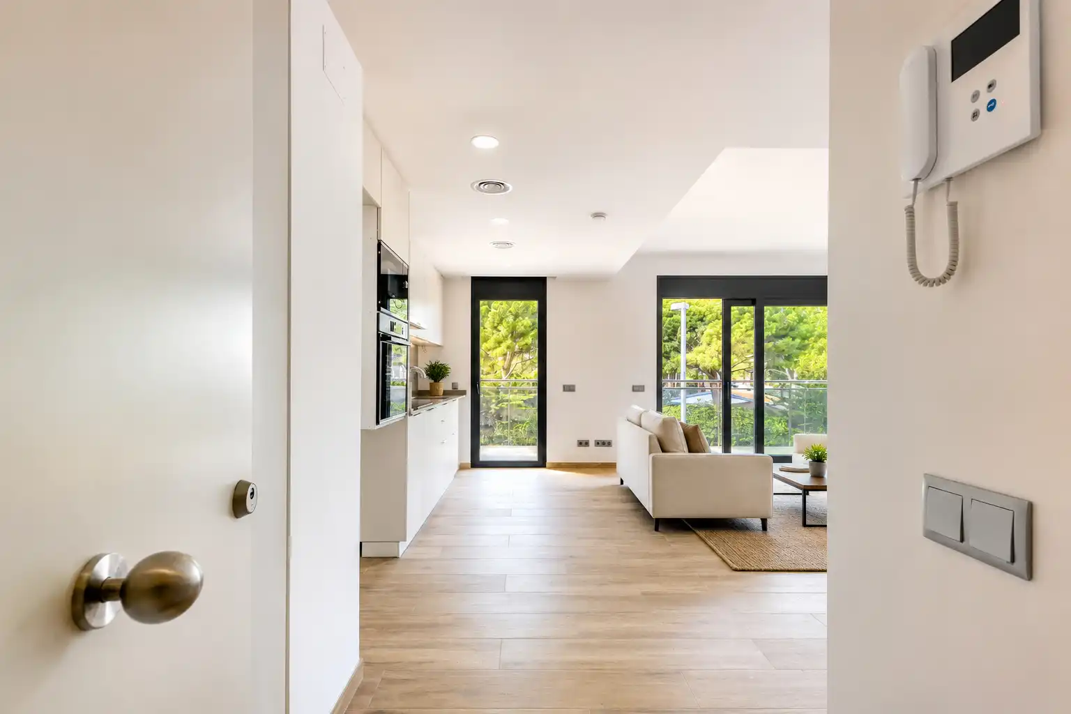 Piso con terraza en venta en Carrer de la Torre Mora