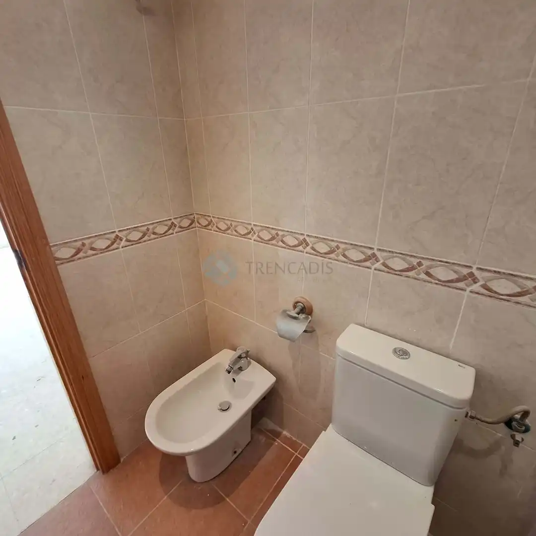 Baño de Piso en venta en Silla con Trastero