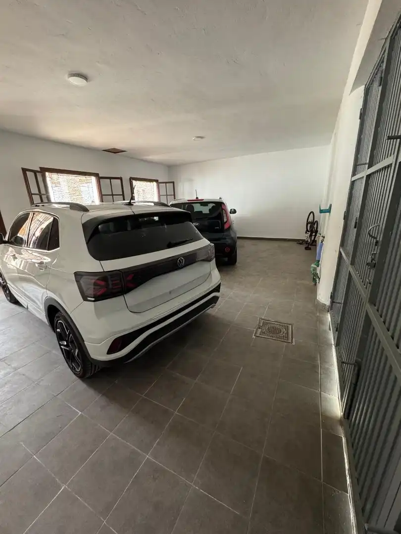 Aparcament de Casa o xalet en venda en Madrigal de las Altas Torres amb Calefacció