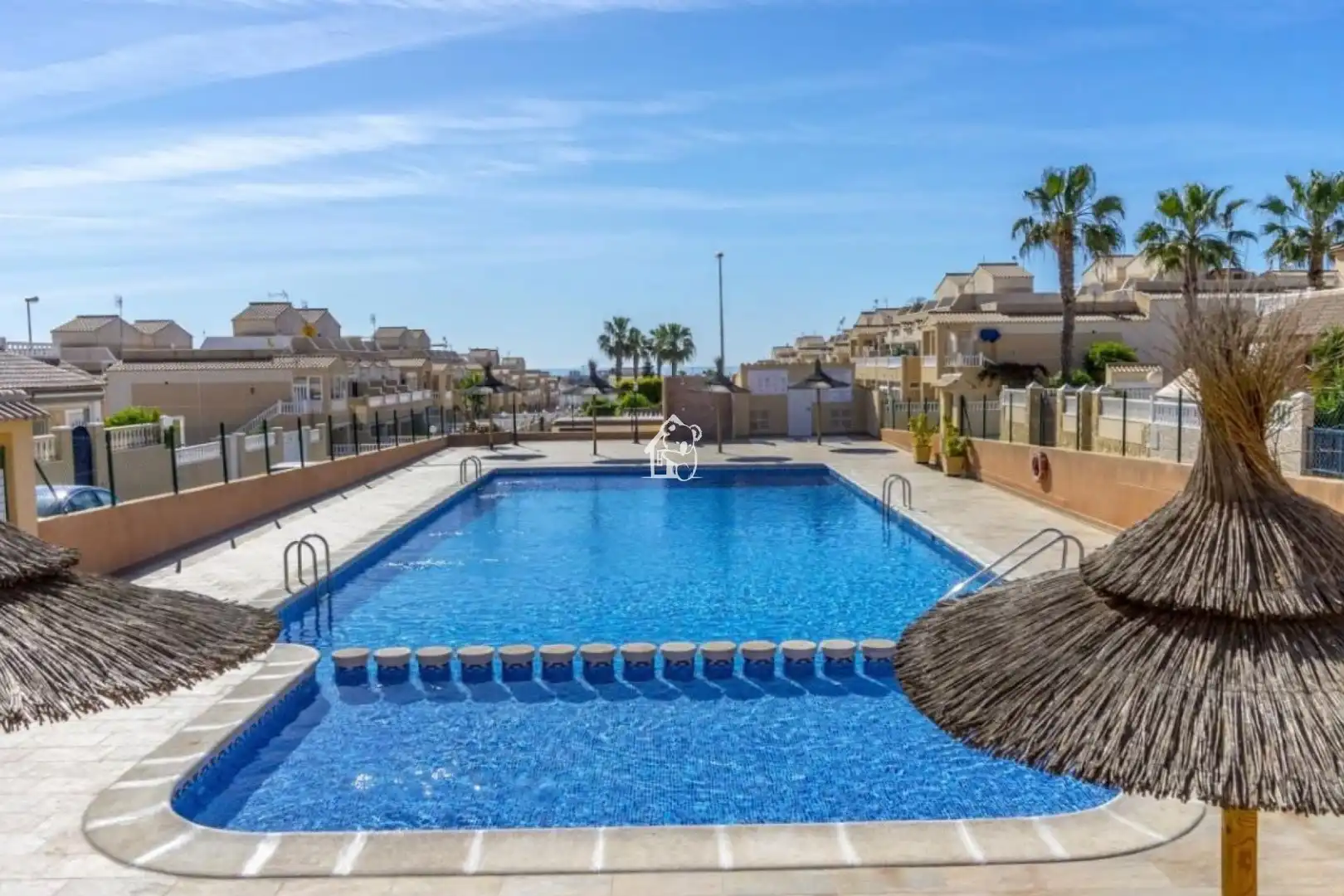 Piscina de Casa adosada de lloguer en Orihuela Costa