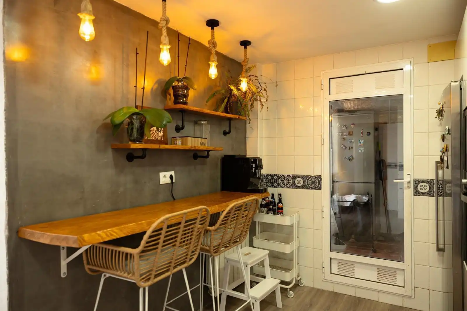Cocina de Casa o chalet en venta en La Pobla de Vallbona con Aire acondicionado, Calefacción y Terraza