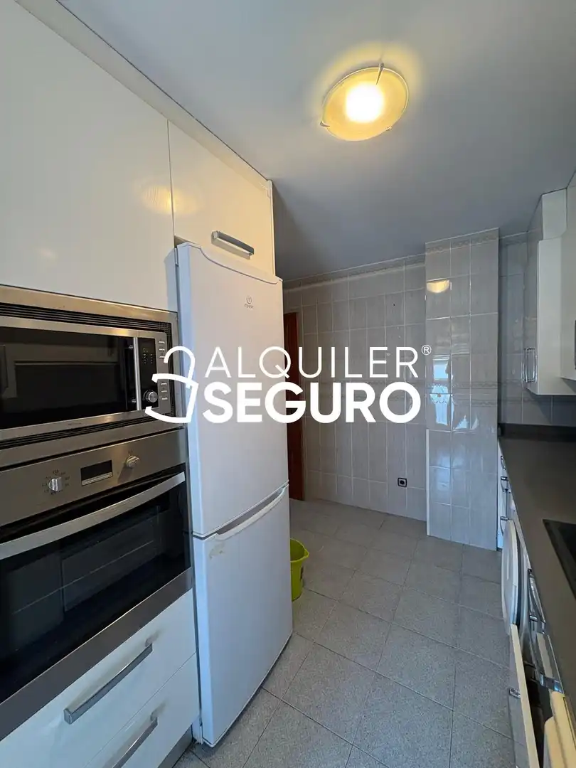 Kitchen of Flat for rent in Madrid  with Heating, Terrace and Furnished