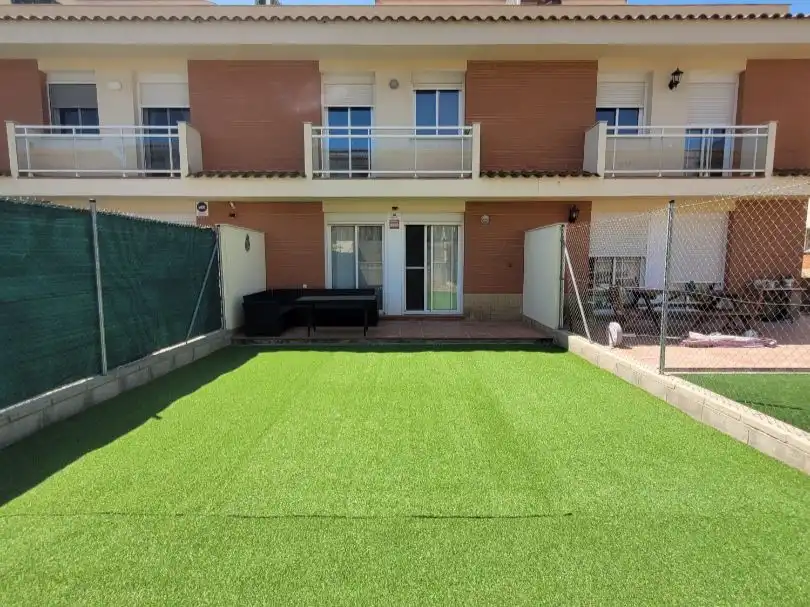 Casa a schiera con giardino in vendita a President Josep Tarradellas 11, imagen 2