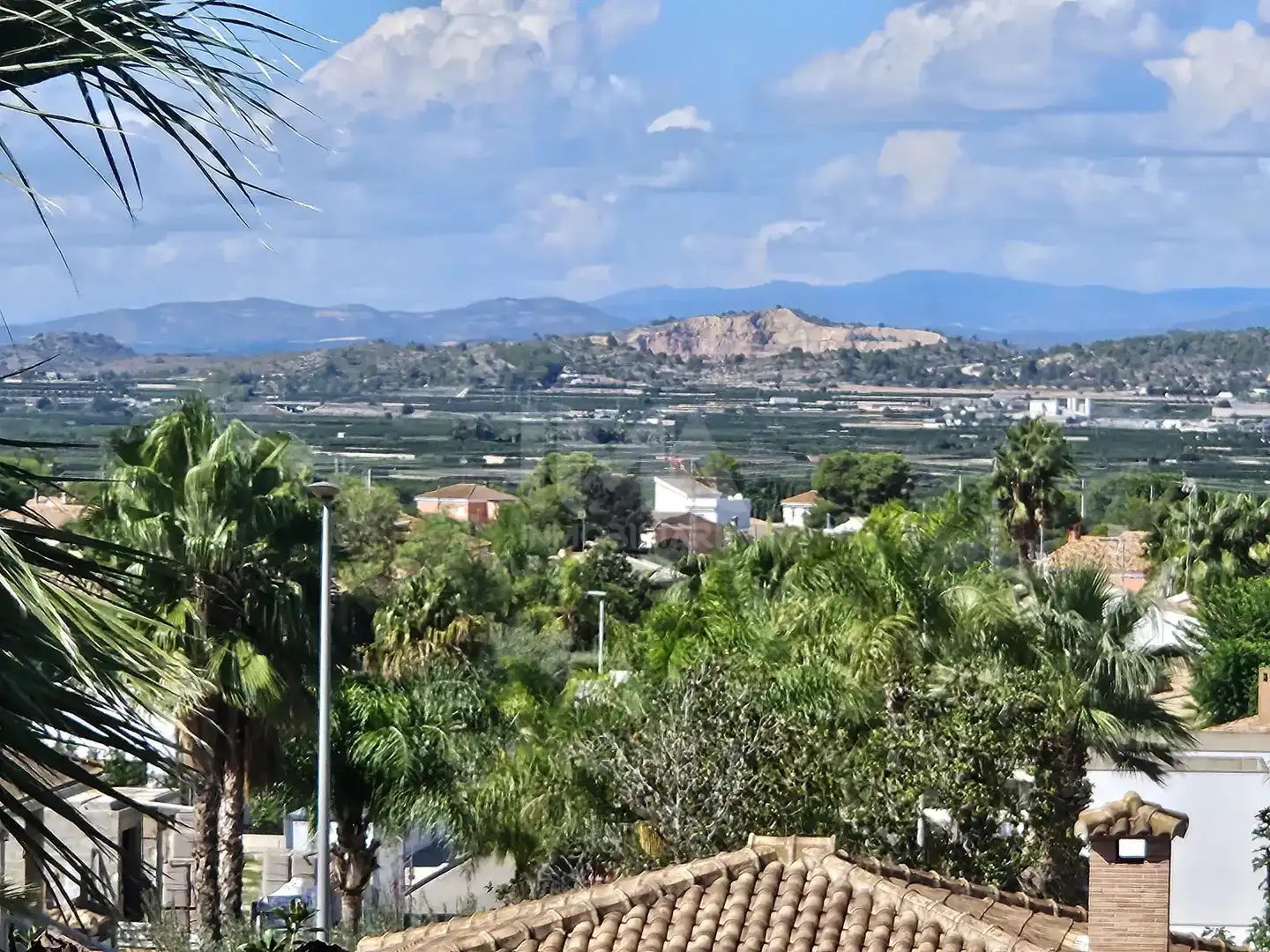 Vista exterior de Casa adosada en venta en Montealegre 