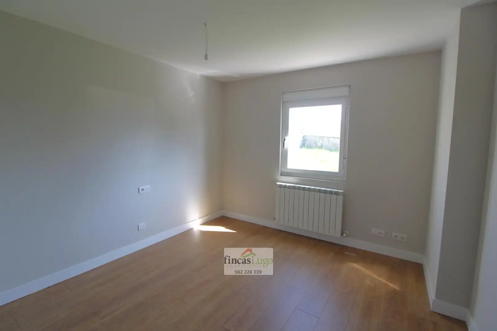 Habitación de Casa o chalet en venta en Lugo con Calefacción, Jardín privado y Terraza