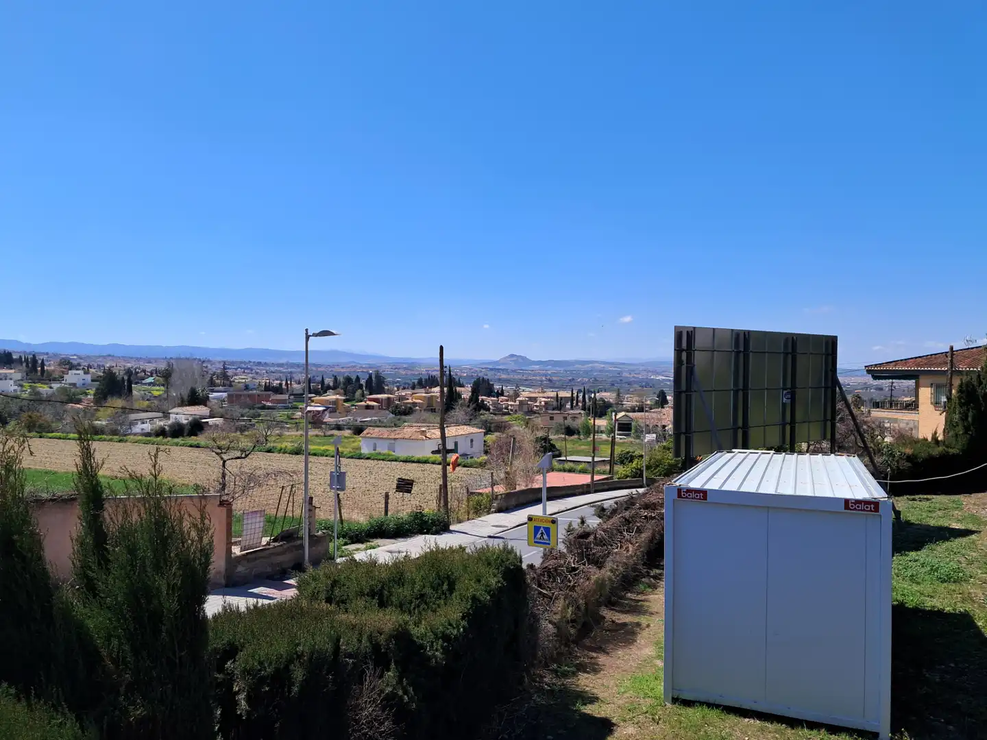 Houses for sale in Calle de la Sultana, Castaño - Mirasierra