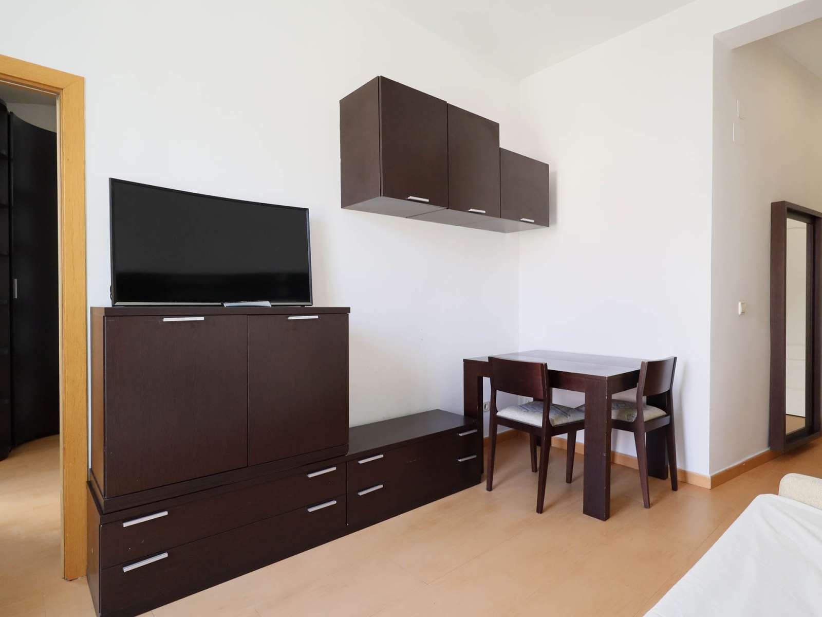 Living room of Apartment to share in  Madrid Capital  with Air Conditioner, Heating and Terrace