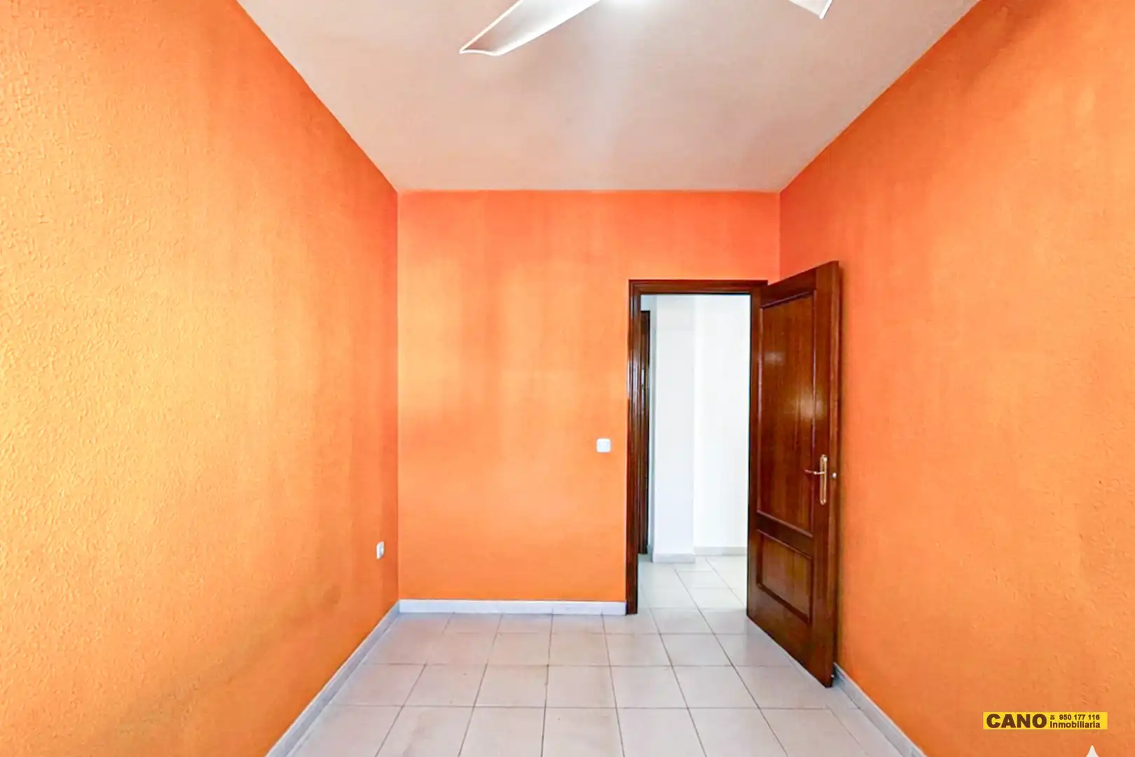Piso en venta en Almería con Terraza y Trastero