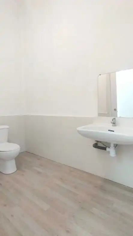 Baño de Local en venta en Sant Joan de Vilatorrada con Aire acondicionado
