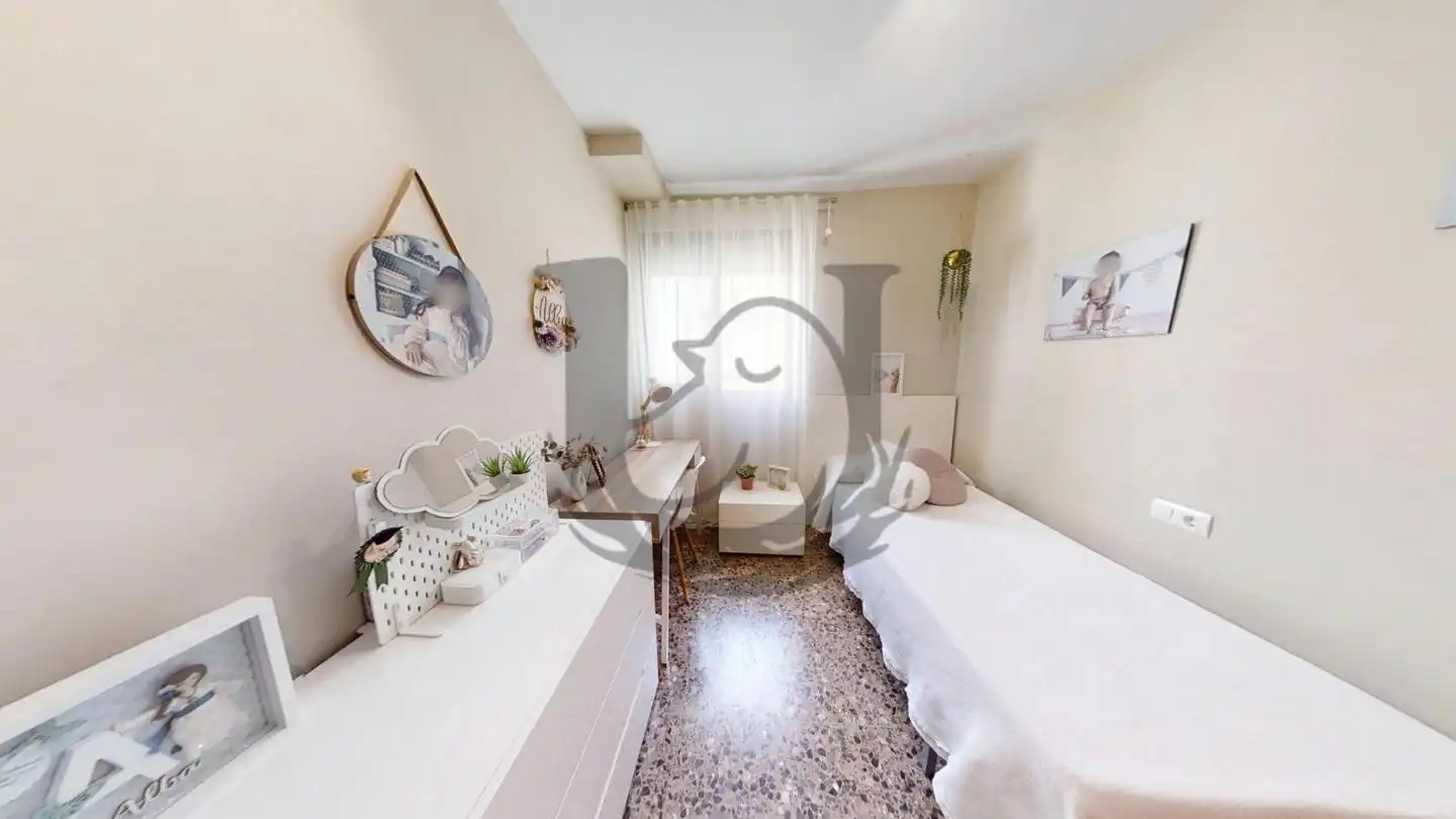 Habitación de Ático en venta en Alginet con Aire acondicionado y Terraza