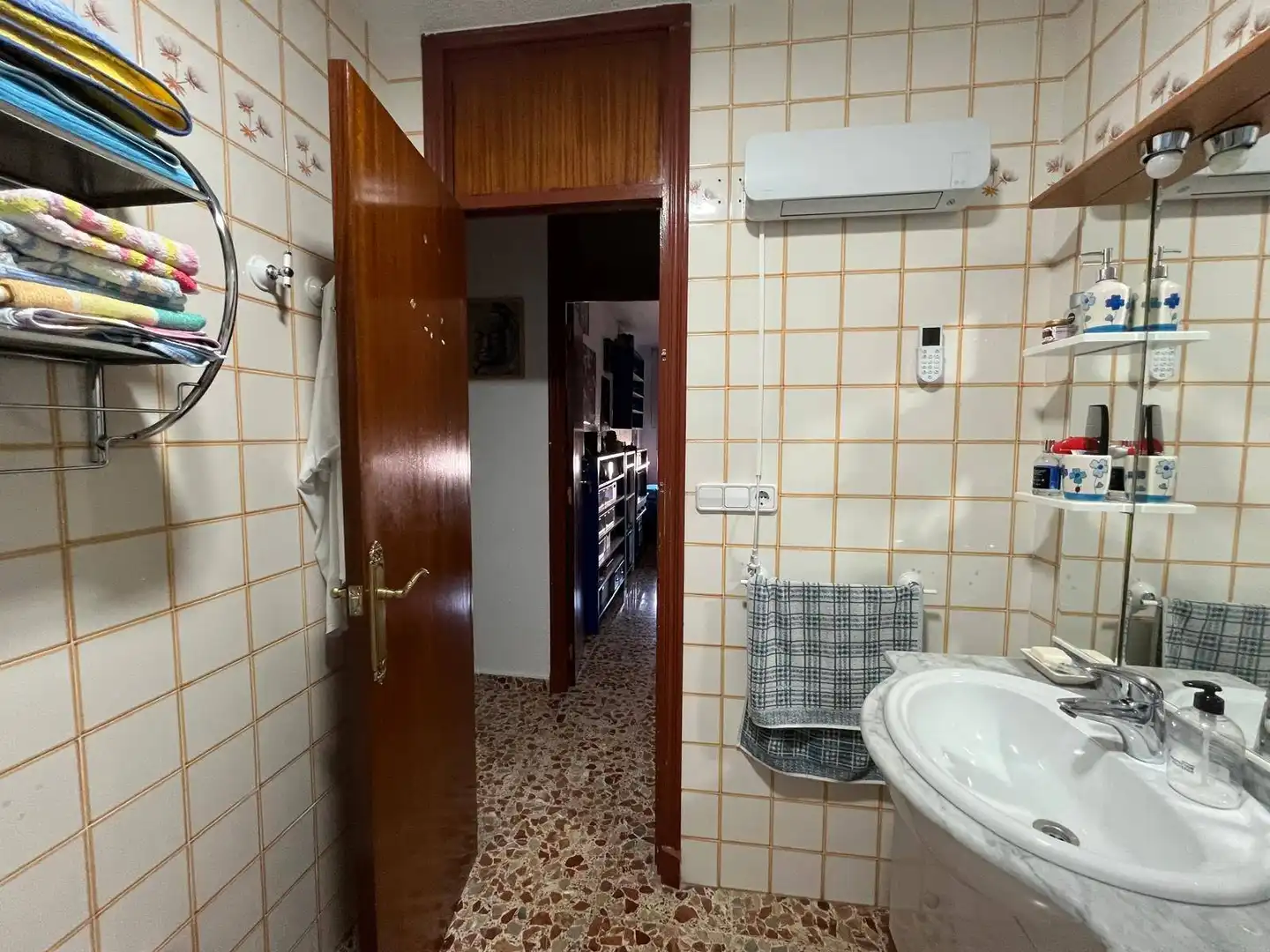 Baño de Piso en venta en Elche / Elx con Aire acondicionado y Balcón
