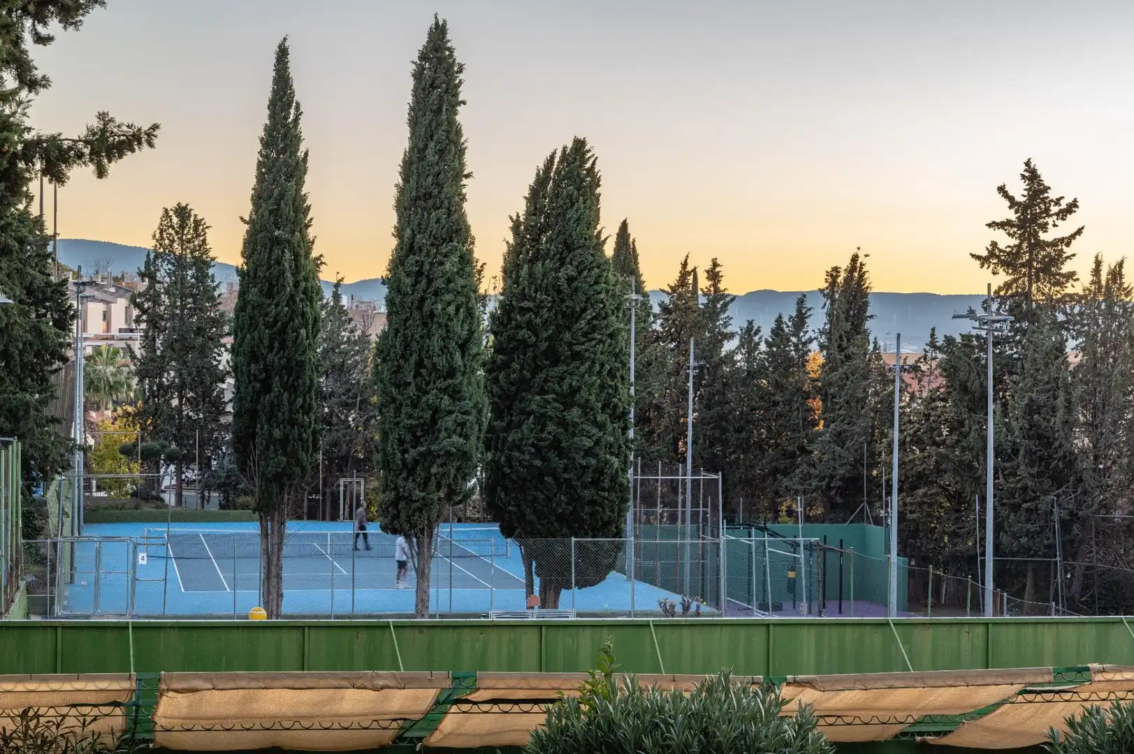 Vista exterior de Casa adosada en venta en Granada con Aire acondicionado y Calefacción