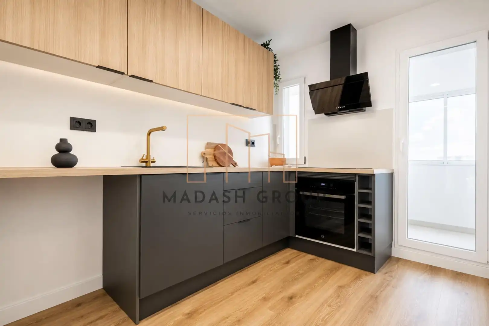 Cuina de Casa o xalet en venda en Tarragona amb Parquet