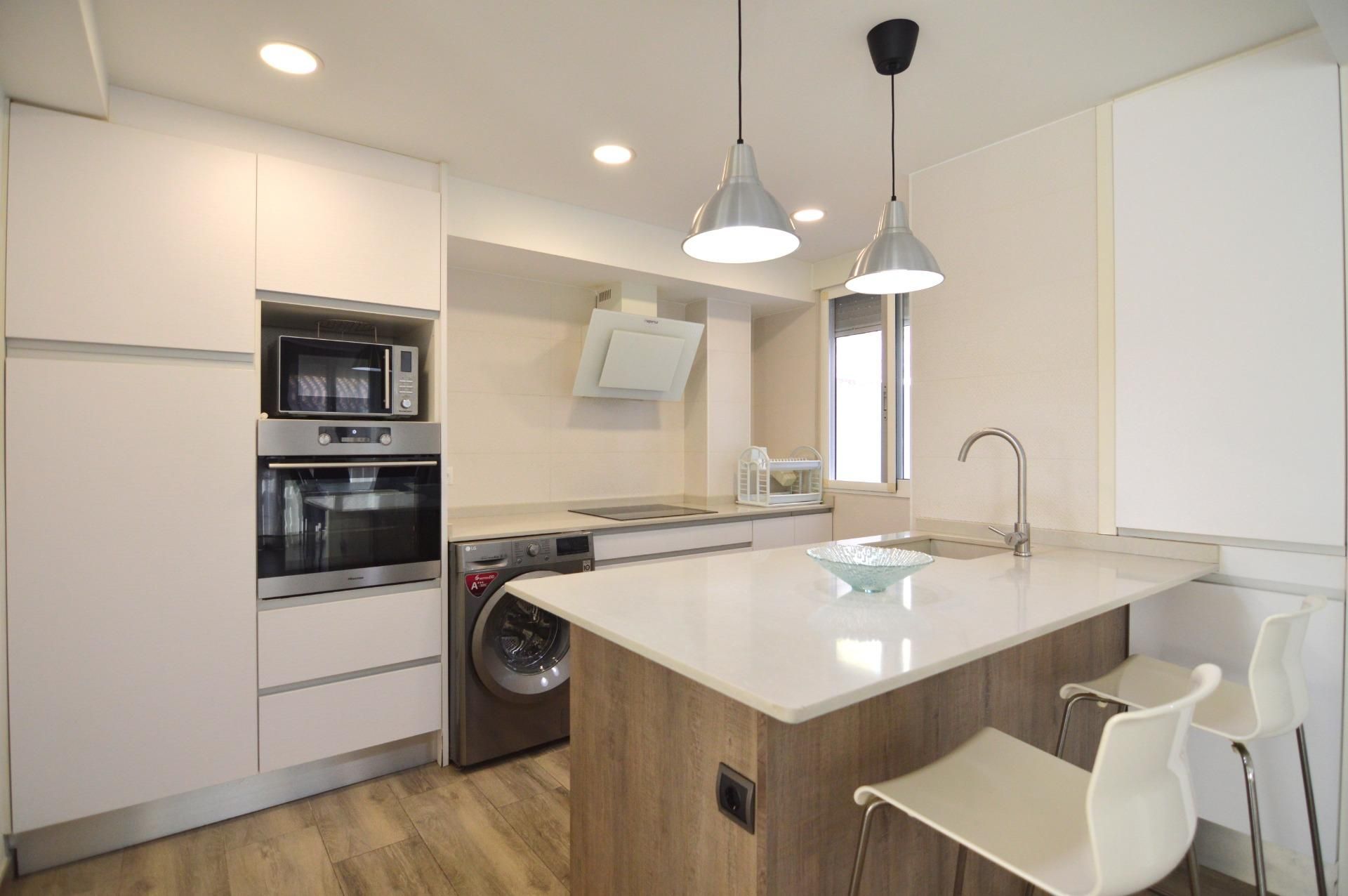 Küche von Wohnung zur Miete in Cullera mit Balkon