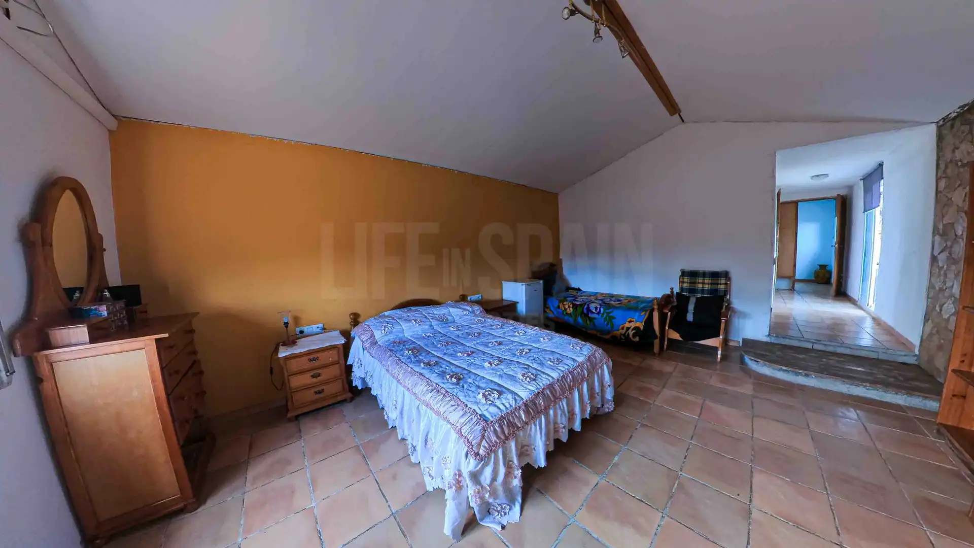 Country homes for sale in Zona Hospital