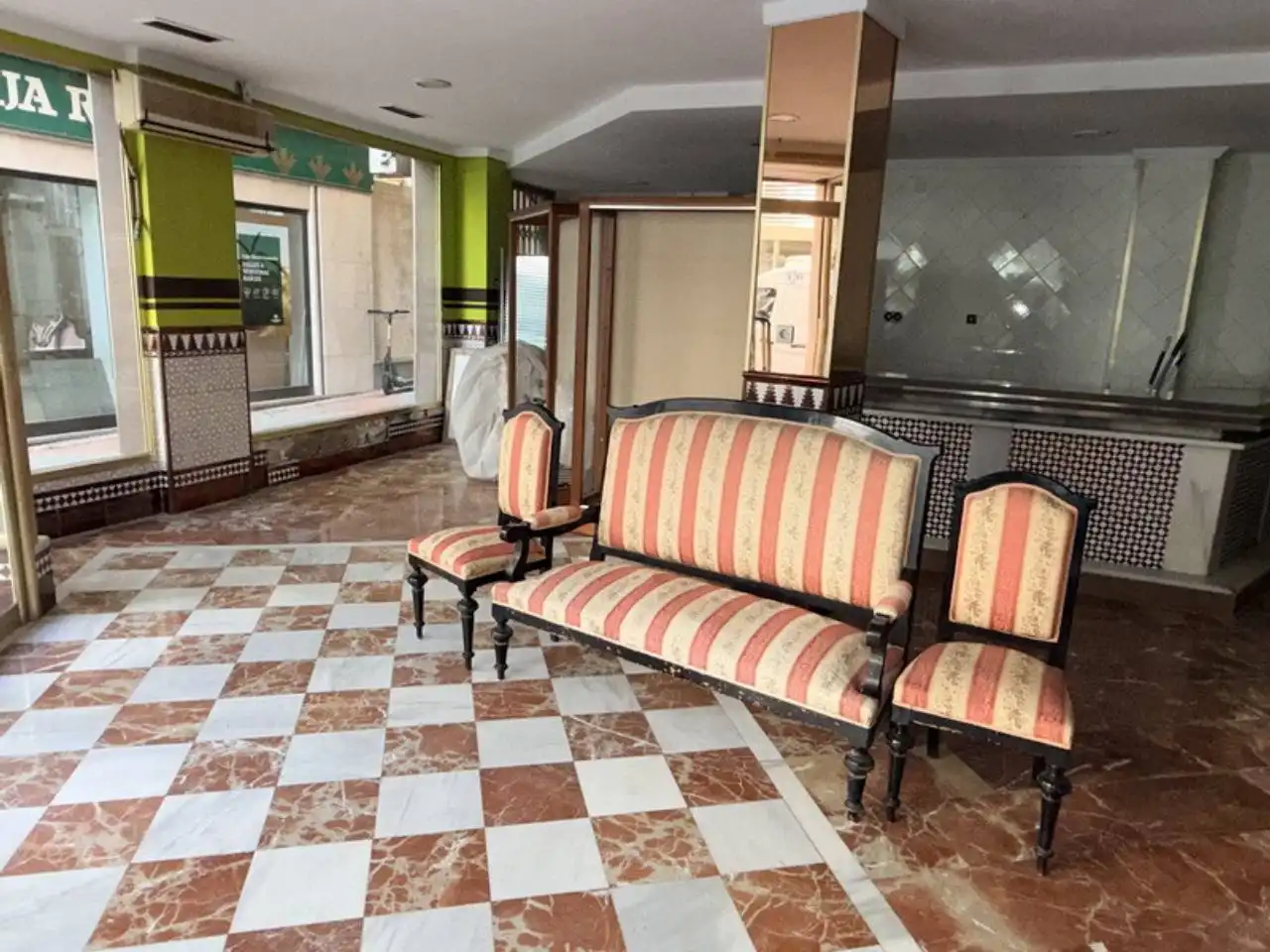Business premises for sale in Avenida Cala 1, imagen 2
