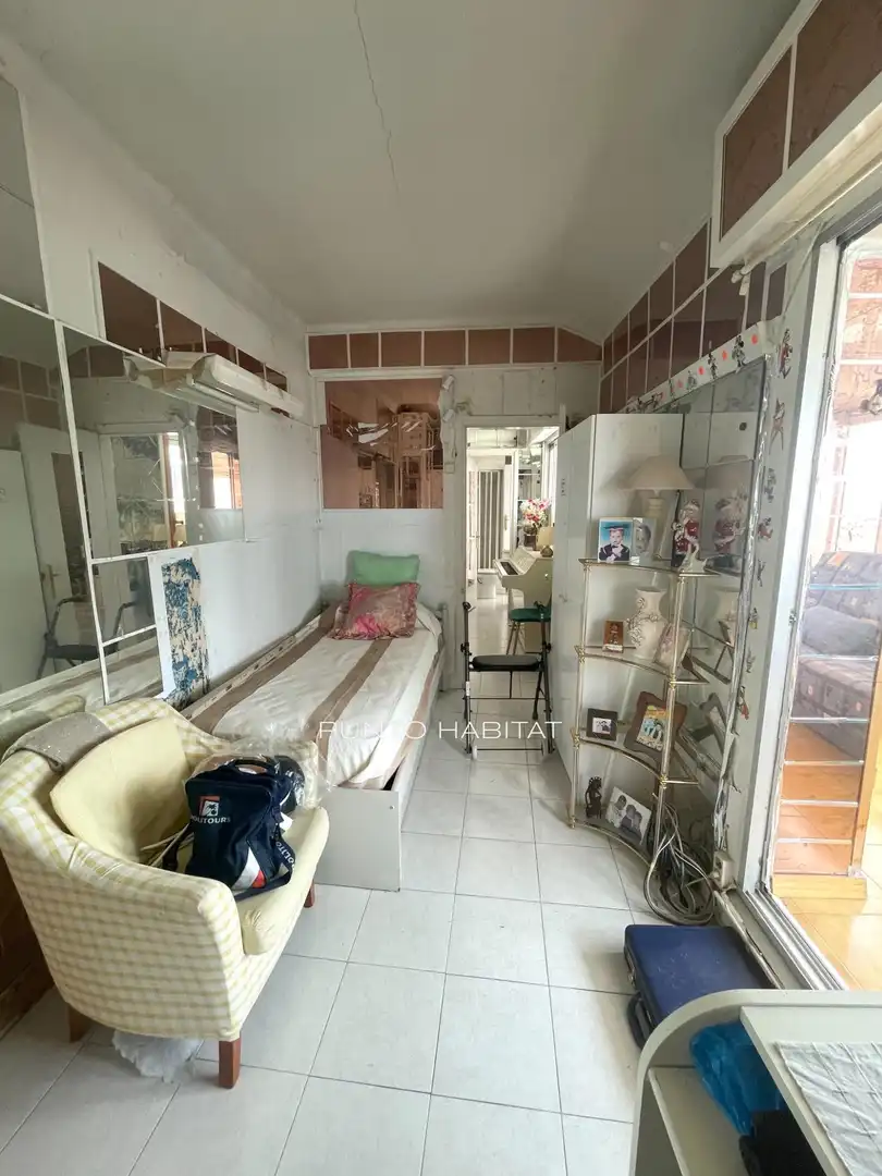 Schlafzimmer von Dachboden zum Verkauf in Barcelona mit Terrasse