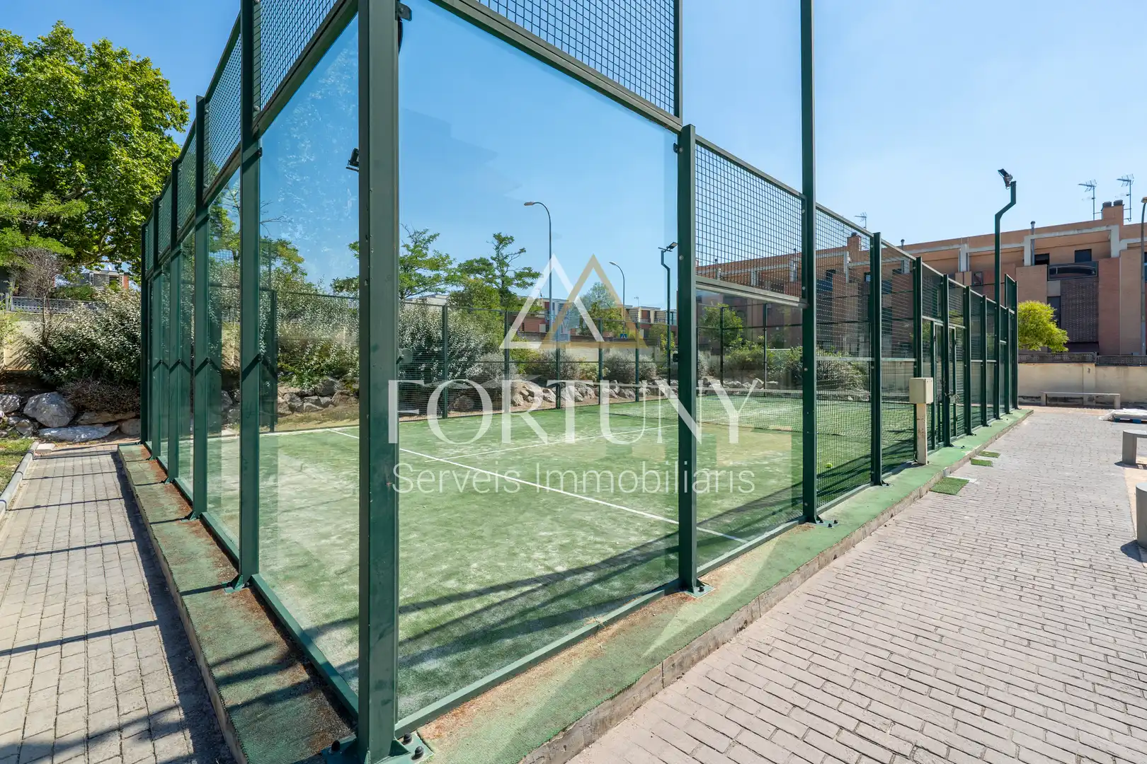 Exterior view of Flat for sale in Reus  with Air Conditioner, Swimming Pool and Balcony
