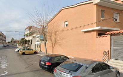 Exterior view of Single-family semi-detached for sale in Las Ventas de Retamosa  with Air Conditioner