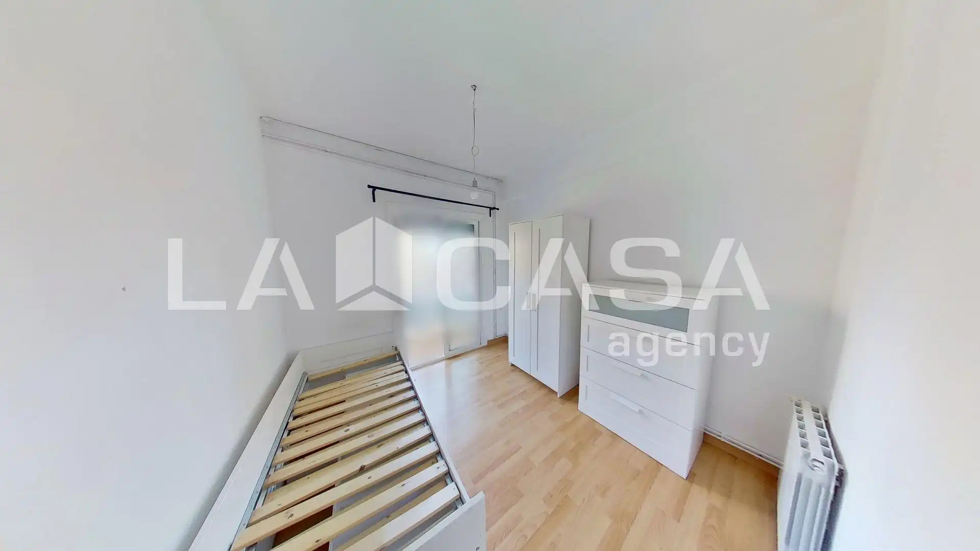 Wohnung zum Verkauf in Barcelona mit Heizung und Balkon