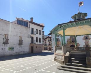 Vista exterior de Casa adosada en venda en Olazti / Olazagutía