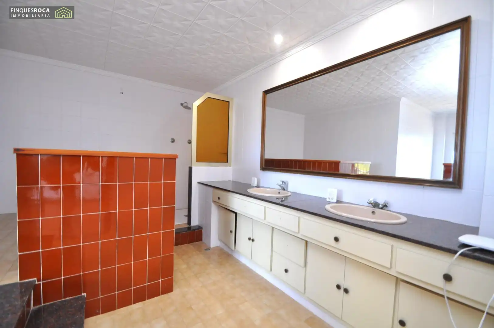 Bany de Casa o xalet en venda en Alcanar amb Aire condicionat, Calefacció i Jardí privat