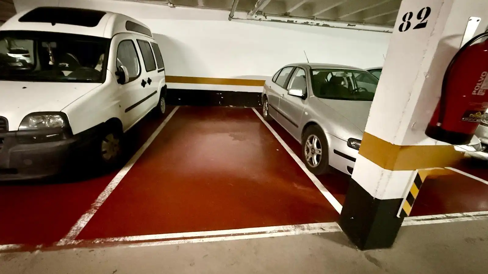 Parking of Flat for rent in Zaragoza  with Heating, Terrace and Storage room