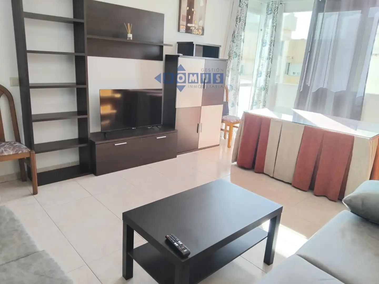 Sala de estar de Piso de alquiler en Ronda con Aire acondicionado, Terraza y Amueblado