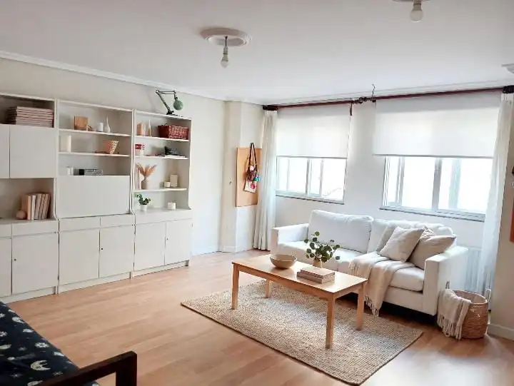 Sala de estar de Piso en venta en Torrelavega  con Calefacción y Parquet