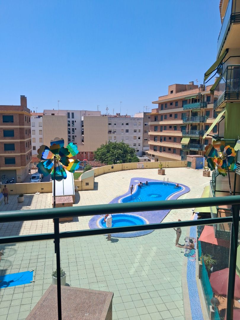 Piscina de Pis de lloguer en Benicarló amb Terrassa, Piscina i Moblat