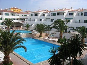 Appartement compact avec piscine à vendre à Costa del Silencio