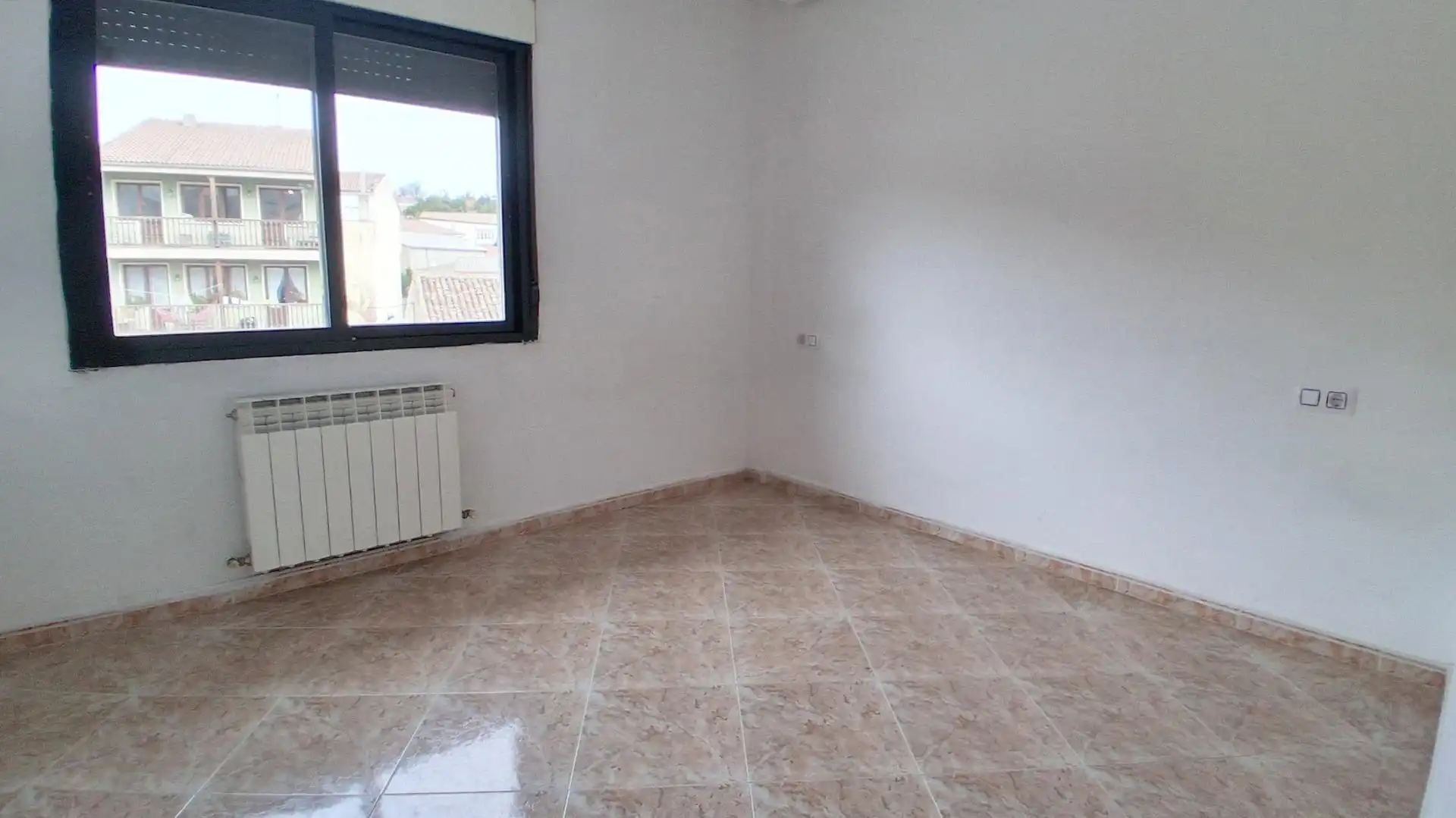 Habitación de Casa adosada en venta en Sorihuela con Balcón