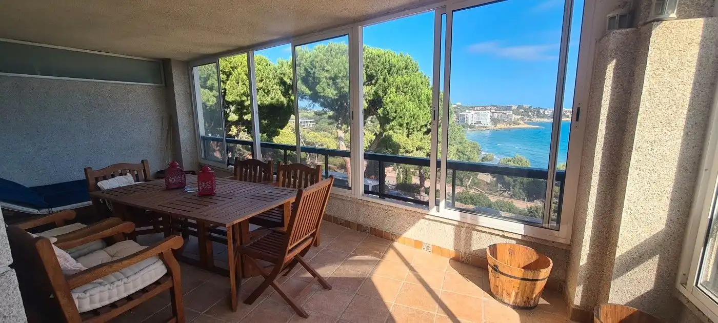 Apartment with pool for sale in Mar i Camp - Platja dels Capellans