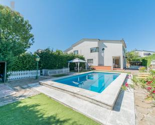 Jardí de Casa adosada en venda en Moralzarzal amb Piscina