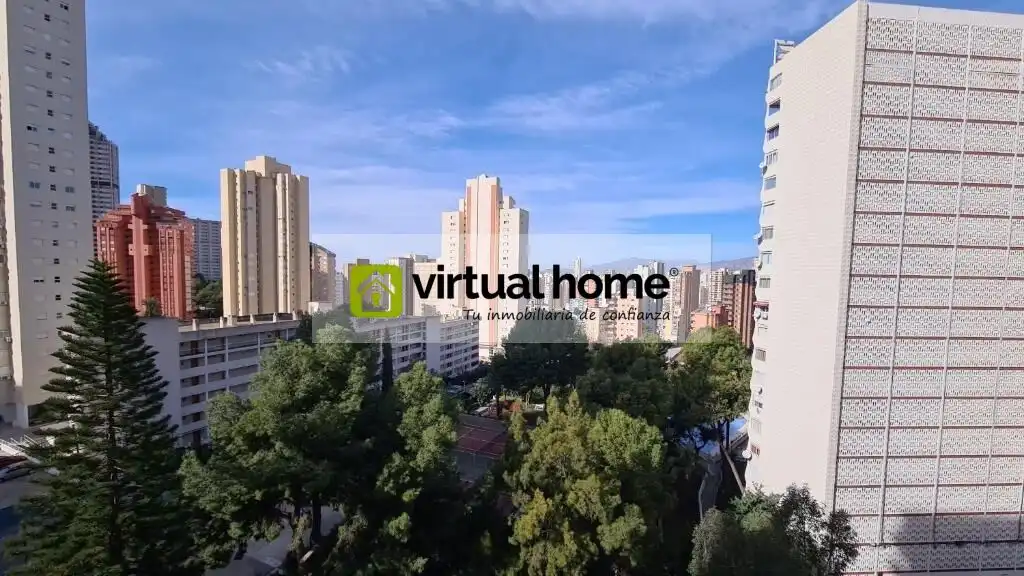 Schlafzimmer von Wohnung zum Verkauf in Benidorm mit Klimaanlage und Gemeinschaftspool