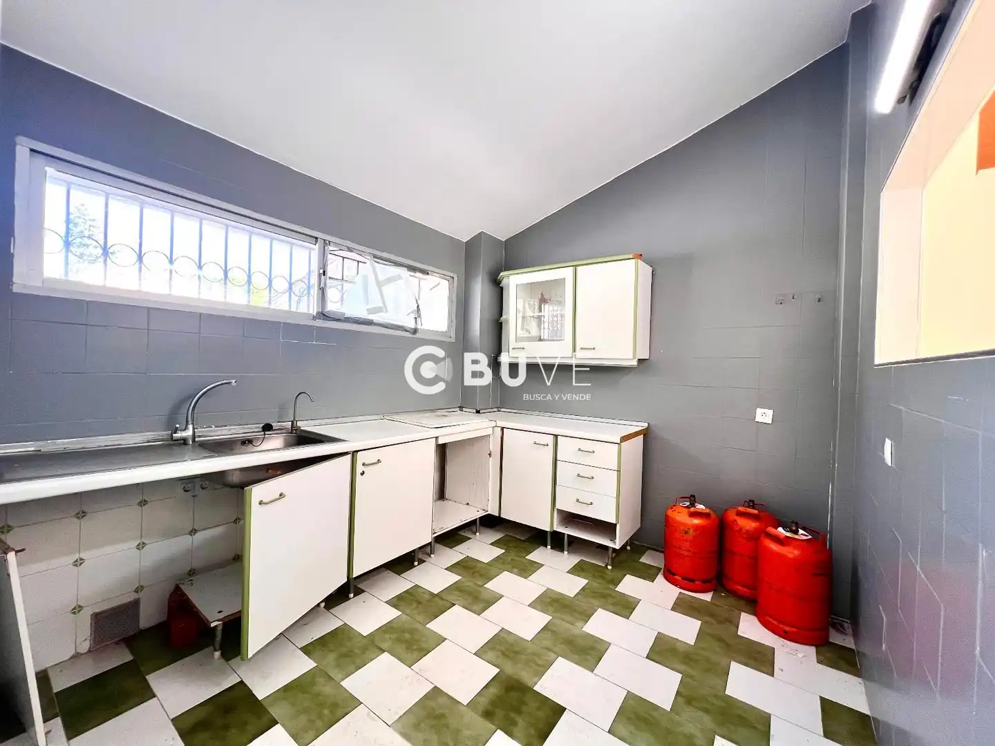 Cocina de Casa adosada en venta en Estepona con Terraza, Piscina y Alarma
