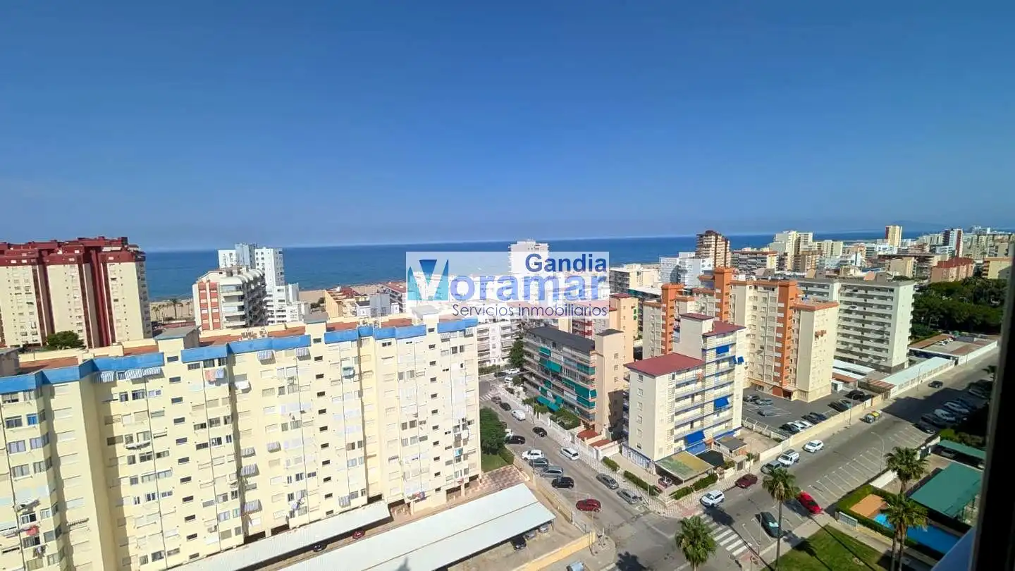 Vista exterior de Apartamento de alquiler en Gandia con Aire acondicionado y Amueblado
