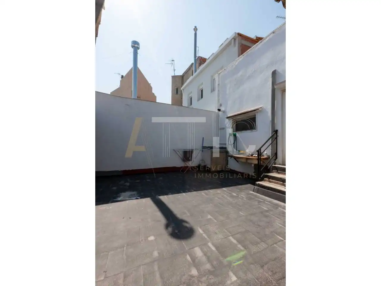 Vista exterior de Casa o xalet en venda en Sabadell amb Calefacció, Terrassa i Traster