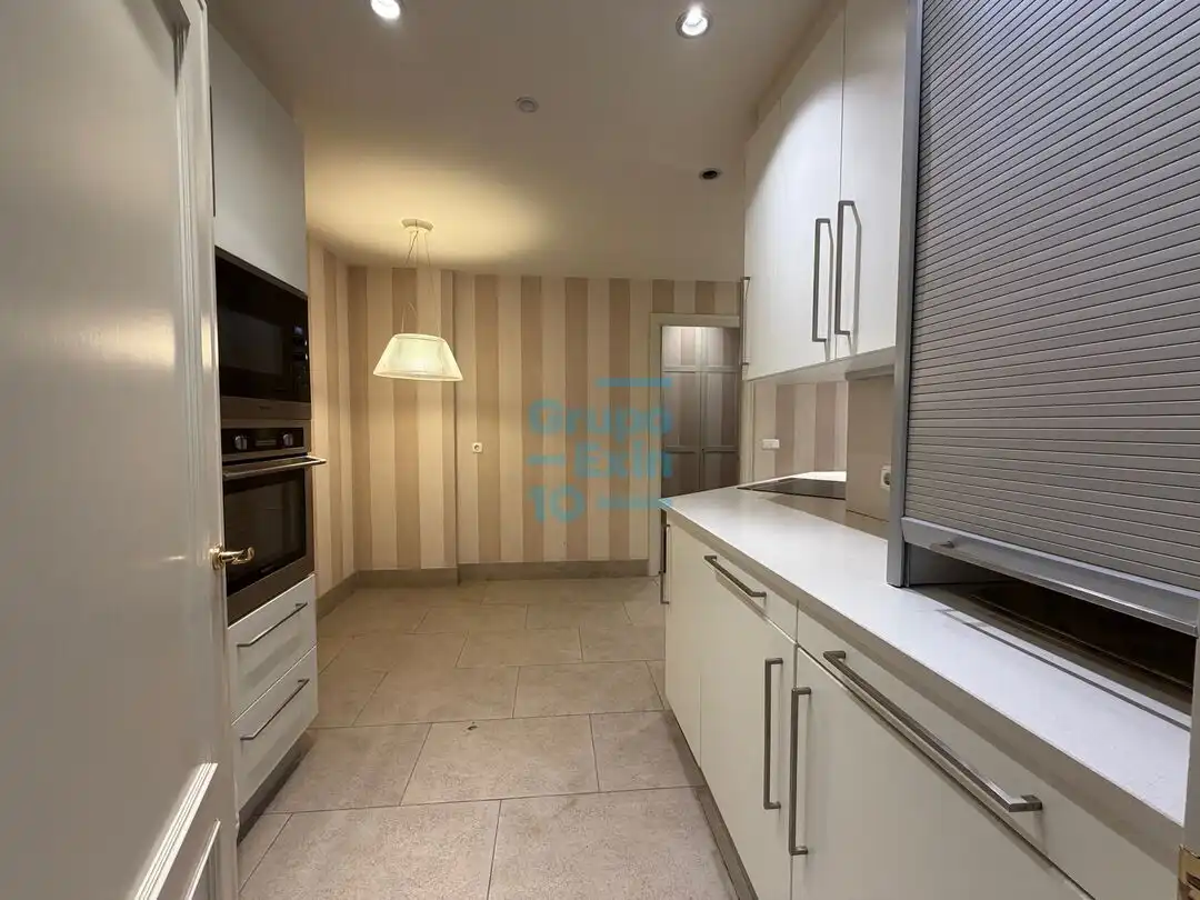 Flat for rent in Área Romántica
