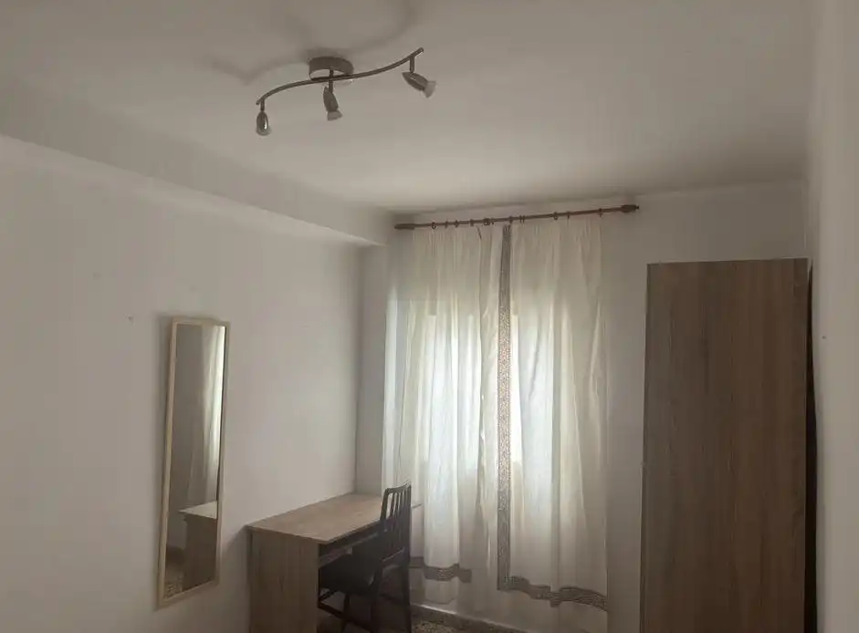 Habitación de Piso en venta en Almería con Aire acondicionado y Balcón