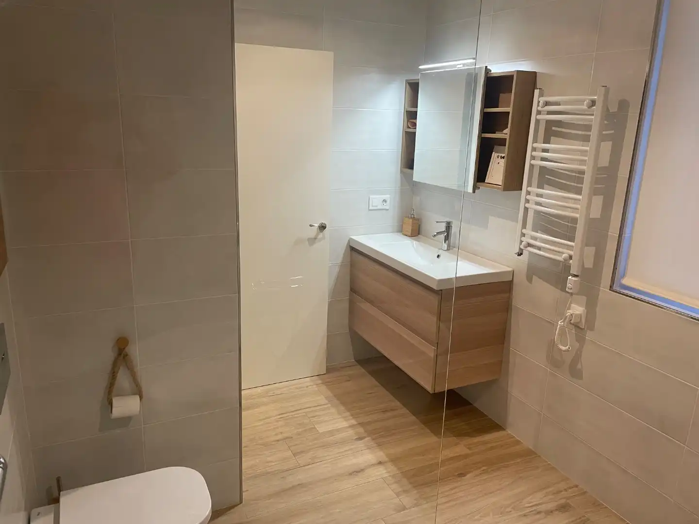 Bathroom of Houses for sale in Abegondo, A Coruña